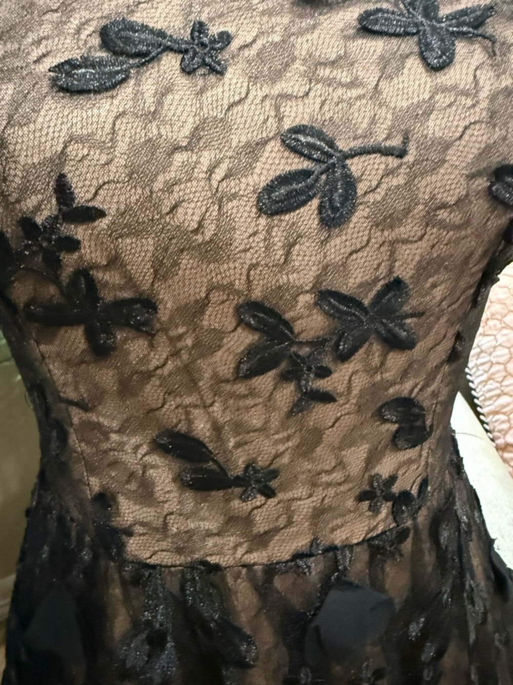 Elliatt Strapless Black & Nude Lace Gown | Worn Once | Size M - Picture 3 of 4